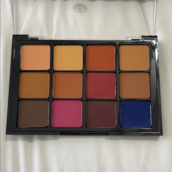 Viseart 14 neutral color shadow palette - Picture 2 of 2